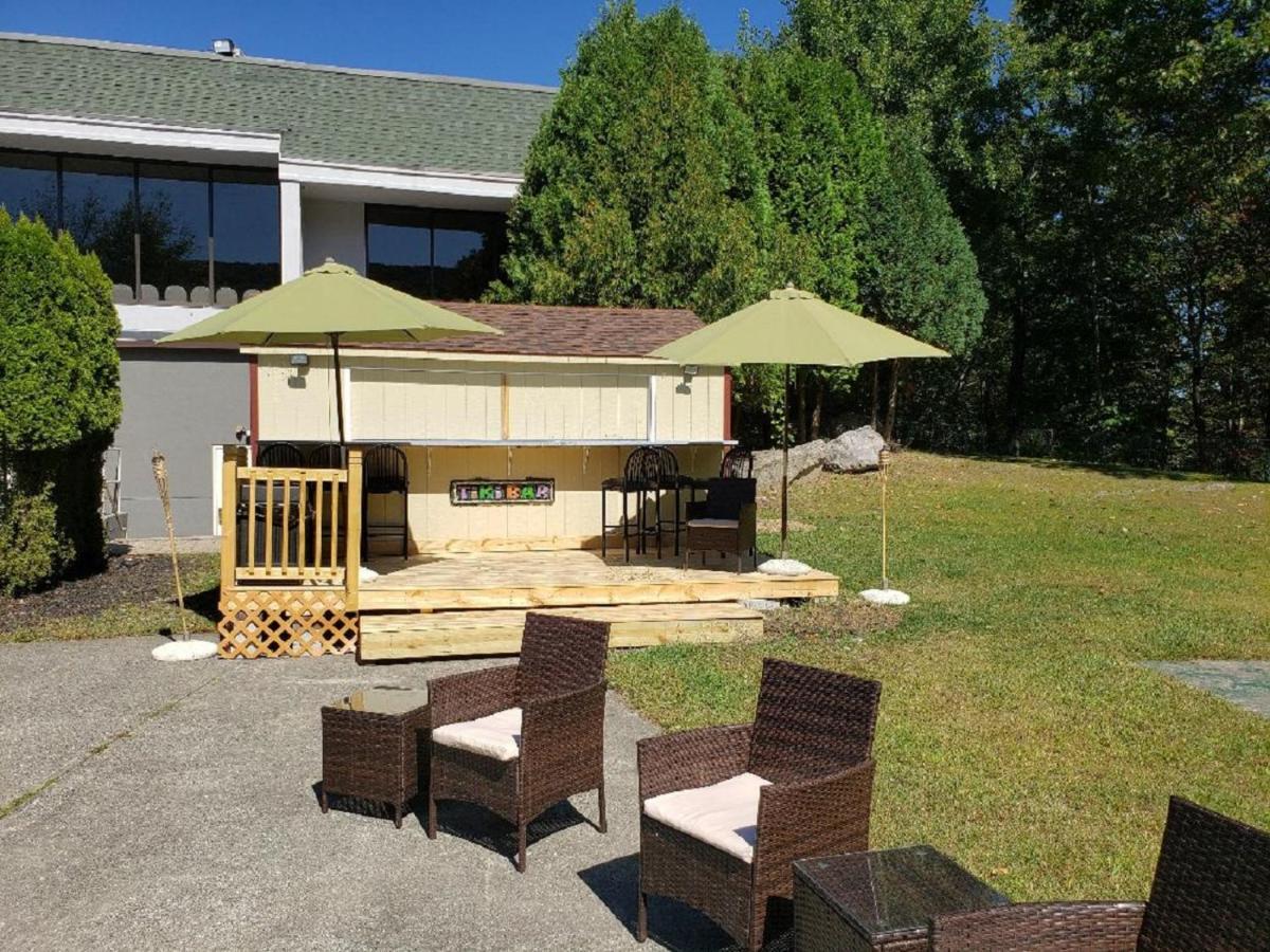 城堡度假酒店 坦纳斯维尔 外观 照片